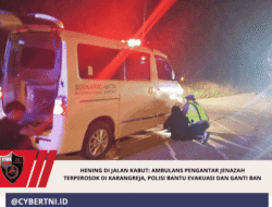 Hening di Jalan Kabut: Ambulans Pengantar Jenazah Terperosok di Karangreja, Polisi Bantu Evakuasi dan Ganti Ban
