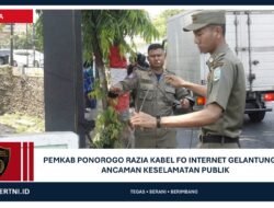 Pemkab Ponorogo Razia Kabel FO Internet Gelantungan Ancaman Keselamatan Publik