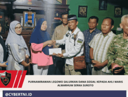 Purnawirawan Legowo Salurkan Dana Sosial kepada Ahli Waris Almarhum Serka Suroto